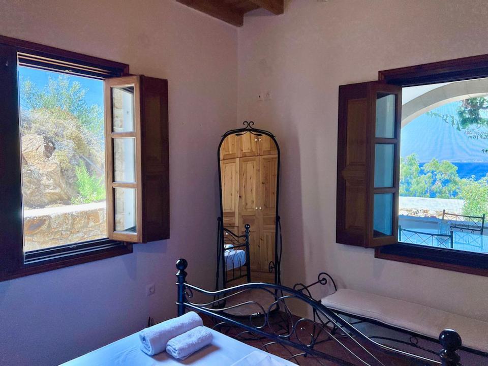 Litois Houses Patmos Sapsila エクステリア 写真
